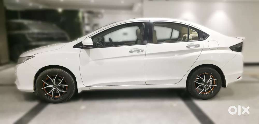 Honda City 1.5 V 4th Gen I-vtec Mt, 2015, Petrol