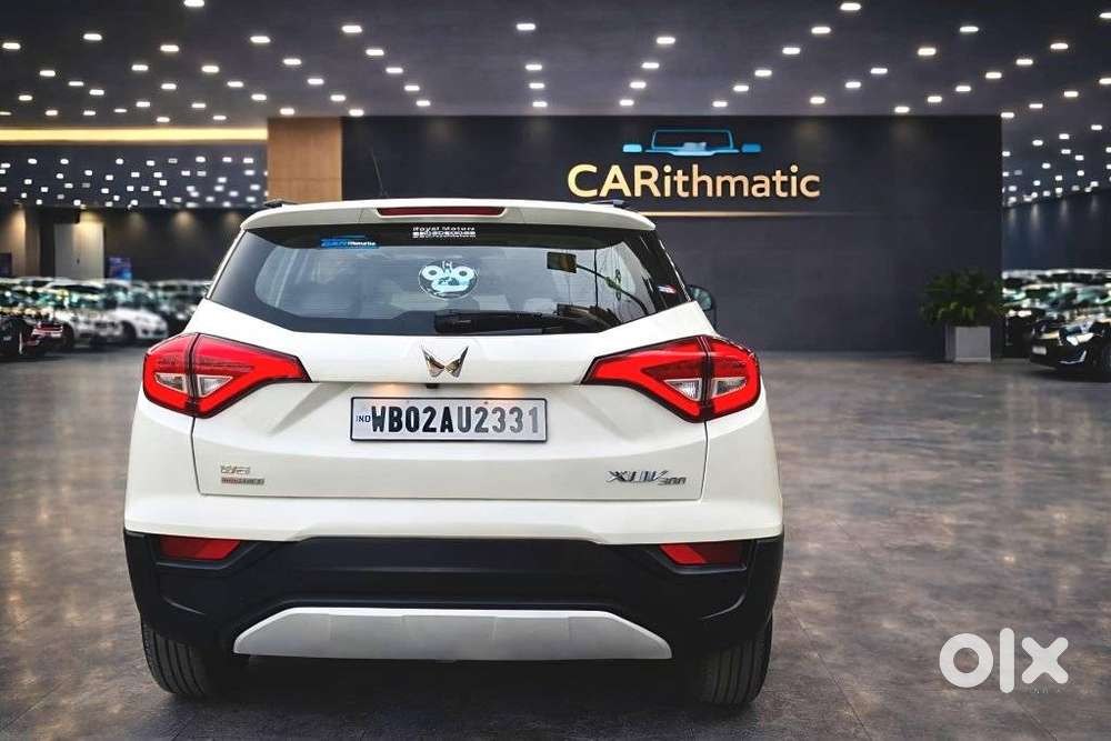 Mahindra Xuv300 1.2 W8 (o) Amt Petrol, 2023, Petrol