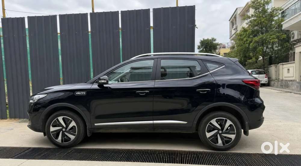 Mg Zs Ev, 2025, Electric