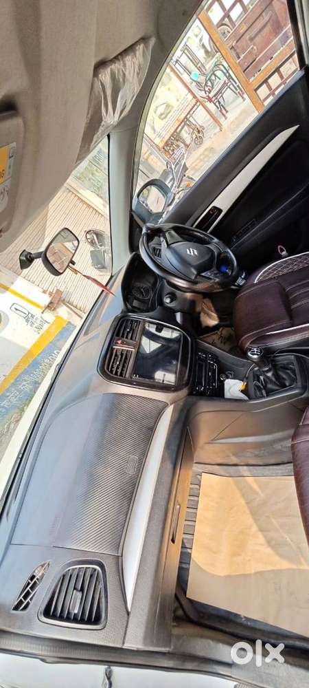 Maruti Brezza Vxi 2021