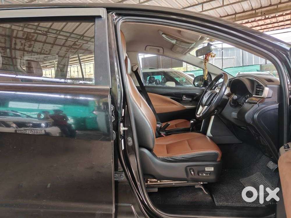 Toyota Innova Crysta 2.8 Zx At, 2017, Diesel
