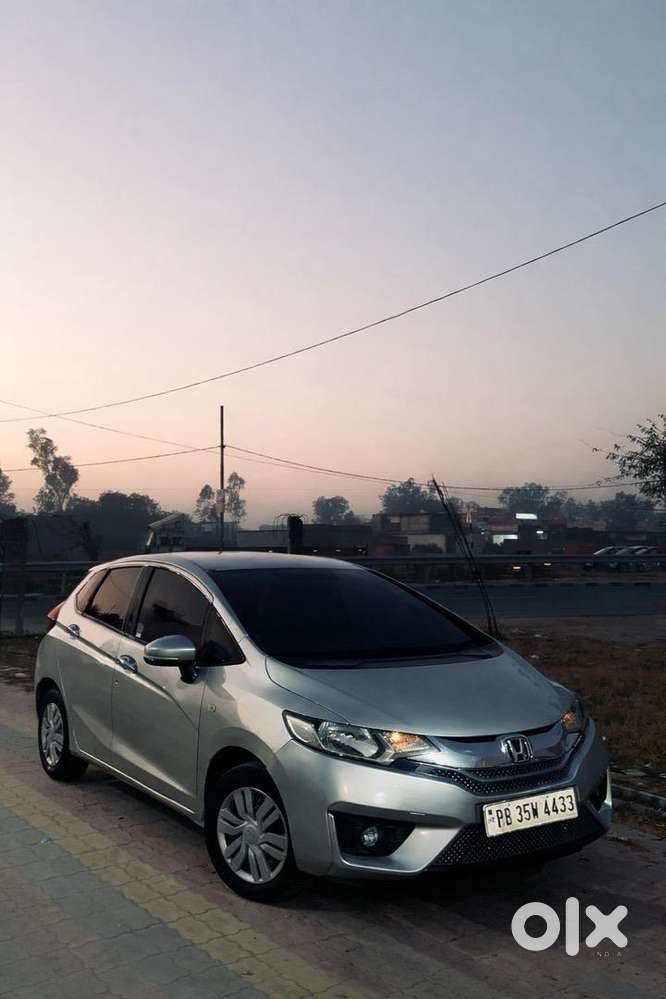 Honda Jazz 2015 Diesel Well Maintained