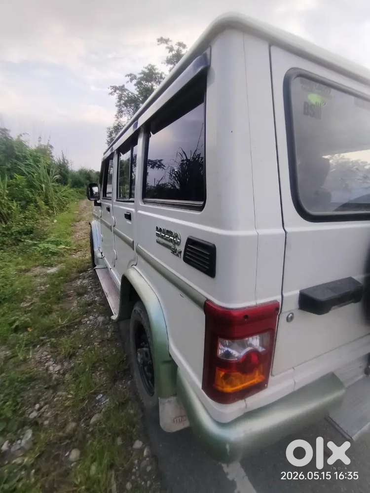4mahindra Bolero 2011
