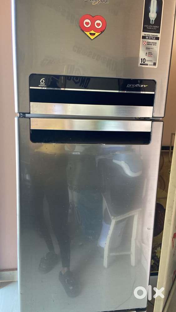 Alomost new whirlpool 253L triple door refrigerator/ urgent sell