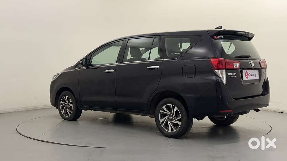 Toyota Innova Crysta [2020-ongoing] 2.4 Vx 8 Str, 2022, Diesel