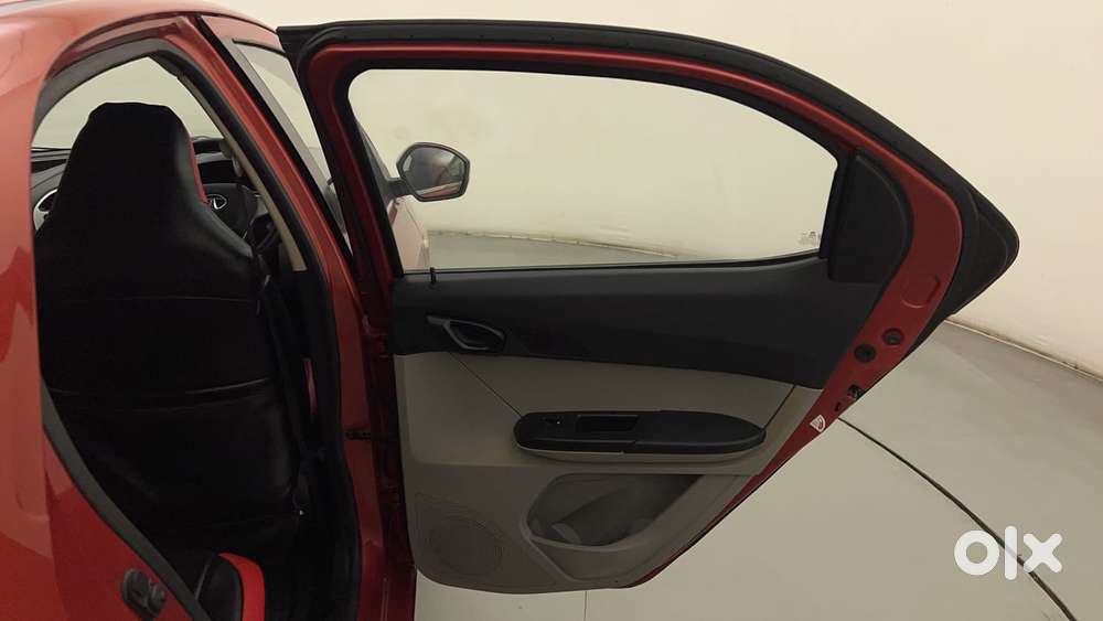 Tata Tiago 1.05 Revotorq Xt, 2016, Diesel