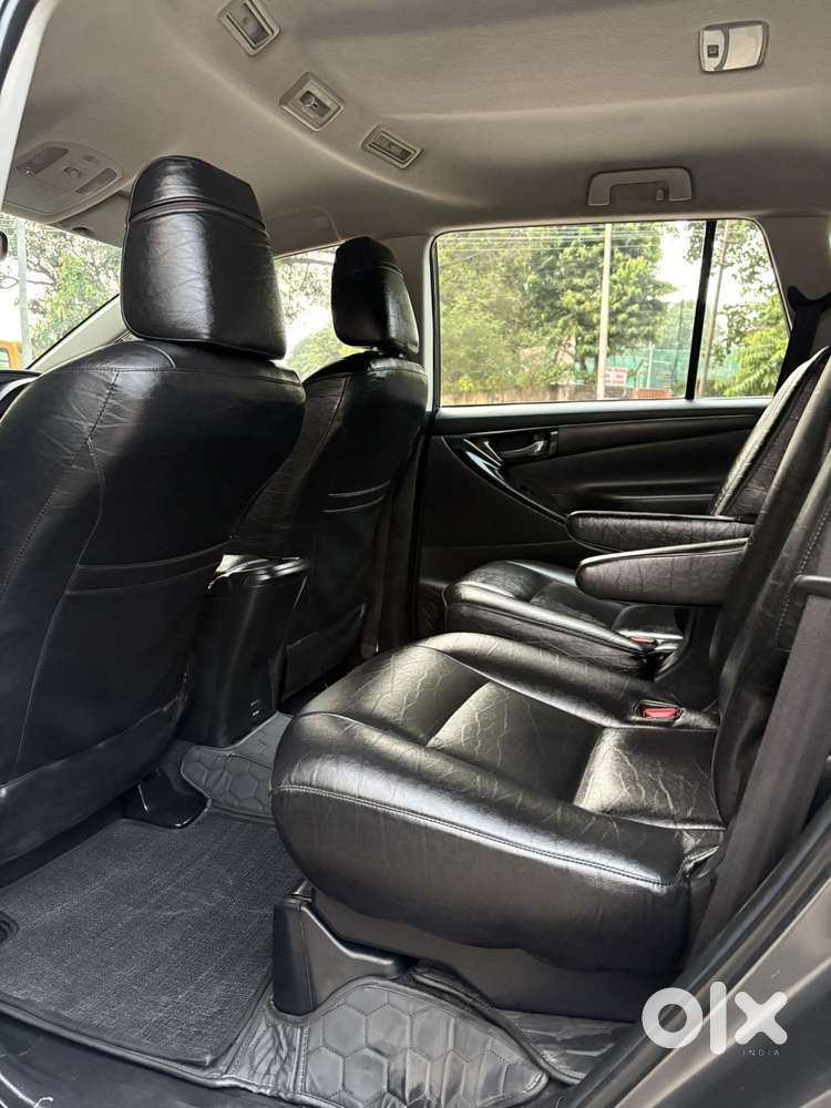 Toyota Innova Crysta 2.4 G Mt 7 Str, 2019, Diesel