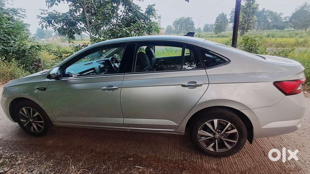 Skoda Slavia Petrol 2022