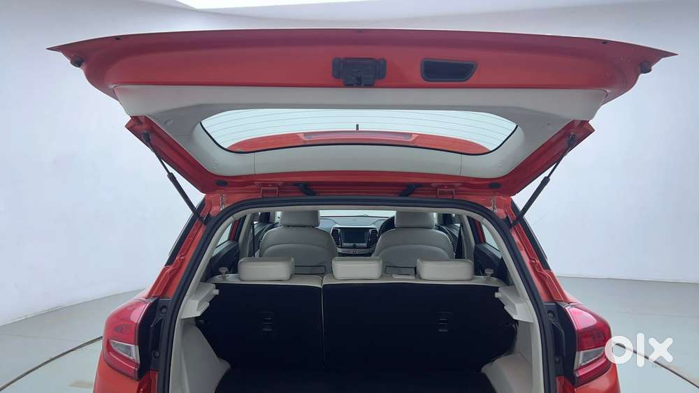 Mahindra Xuv300 W8 Option, 2020, Petrol