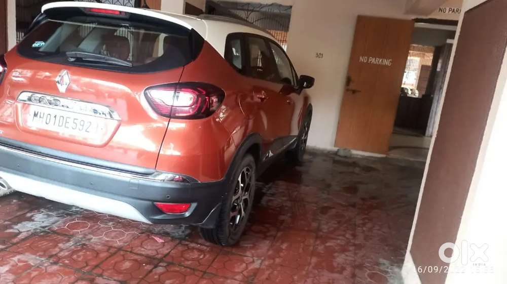 Designer Mumbai Mint Condition Renault Captur 2019 Petrol 36700 Km Dvn