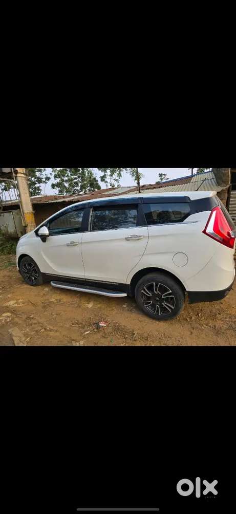 Mahindra Marazzo Diesel 35000 Km Driven