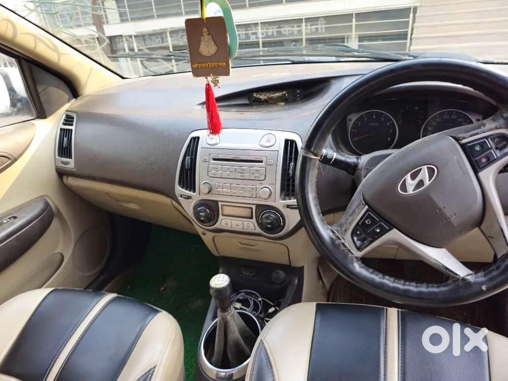 Hyundai I20 Sportz 2011