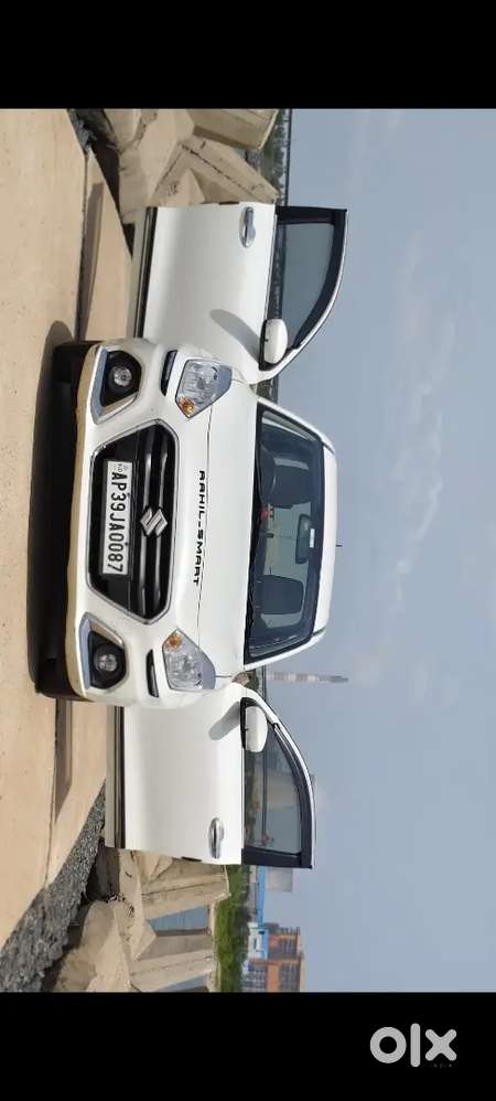 Maruti Suzuki Dzire 2021 Petrol 89000 Km Driven