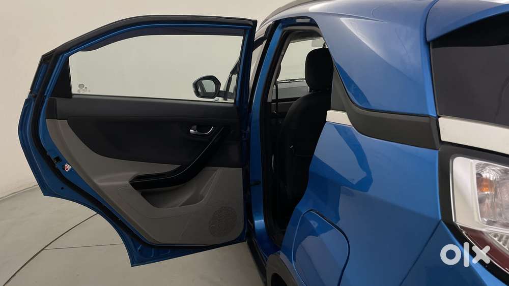 Tata Nexon 1.2 Revotron Xza Plus (l), 2019, Petrol
