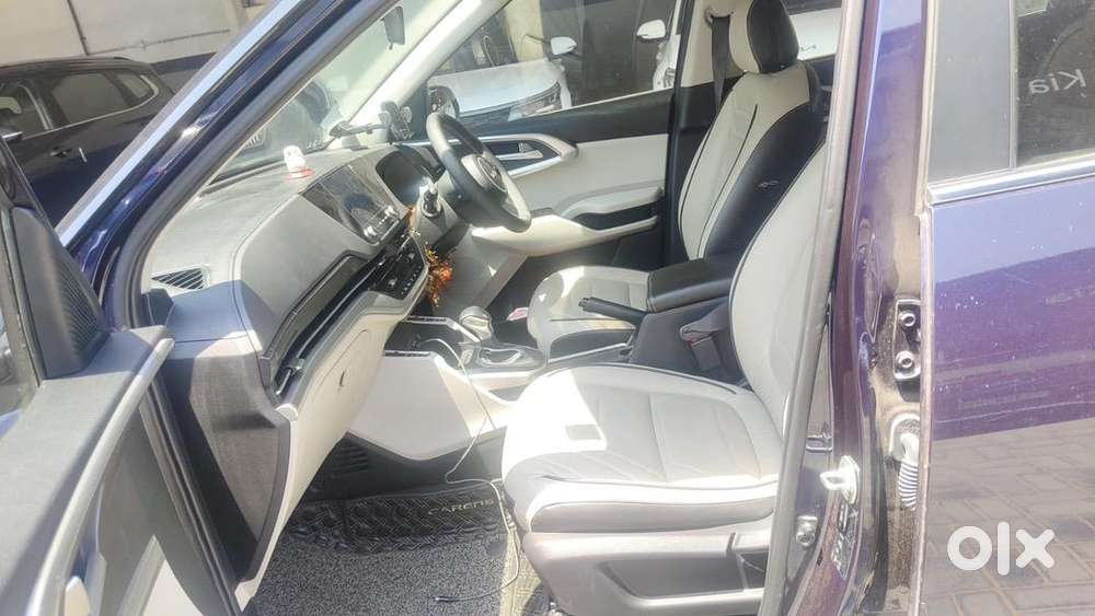 Kia Carens 2023 Petrol 42000 Km Driven