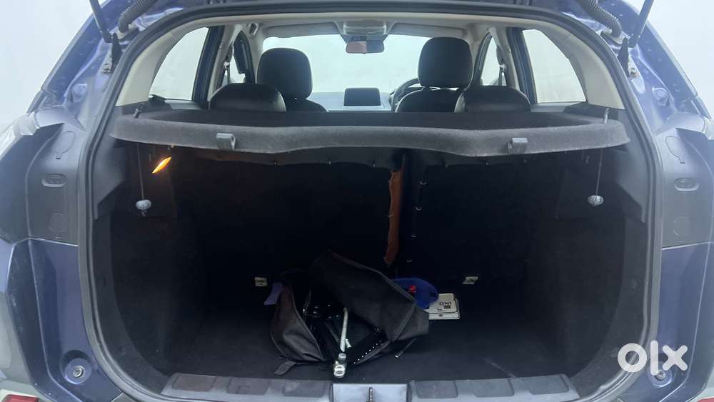 Tata Nexon Xz Plus (hs), 2022, Petrol