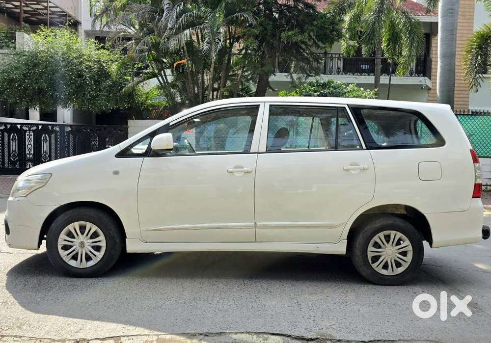 Toyota Innova 2.5 G (diesel) 8 Seater, 2014, Diesel