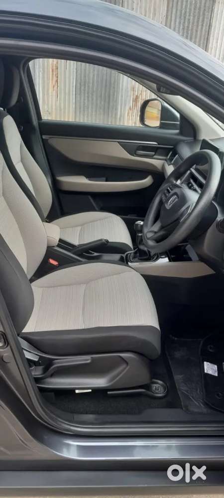 Honda Elevate V Mt, 2023, Petrol