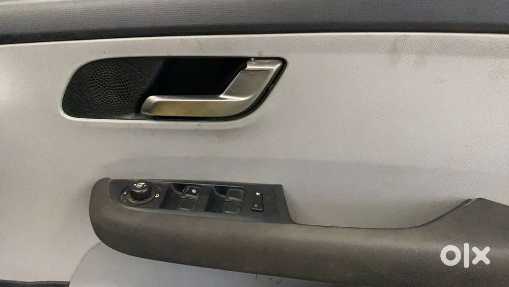 Tata Altroz Xz, 2020, Petrol