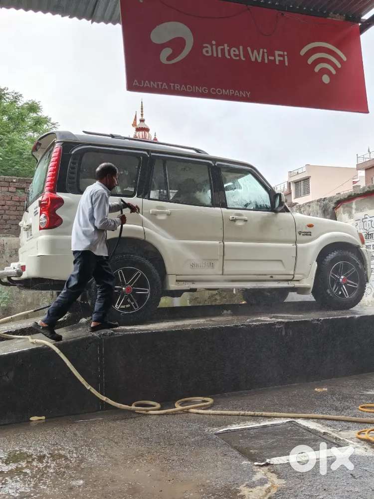 Mahindra Scorpio 2014 Diesel 130000 Km Driven
