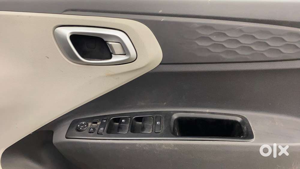 Hyundai Aura 1.2 Sx Cng, 2023, Cng & Hybrids