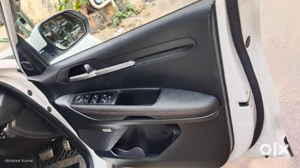 Kia Sonet Gtx Plus Turbo Dct Dt, 2022, Petrol