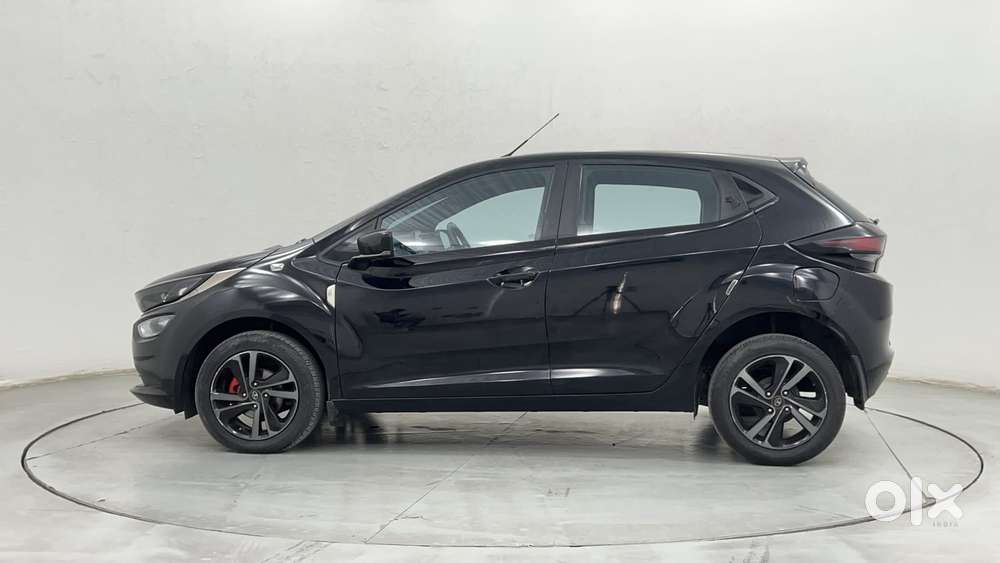 Tata Altroz 1.5 Xz Plus Diesel Dark Edition, 2023, Diesel