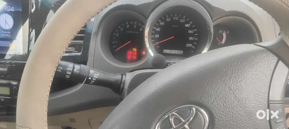 Toyota Fortuner 2010