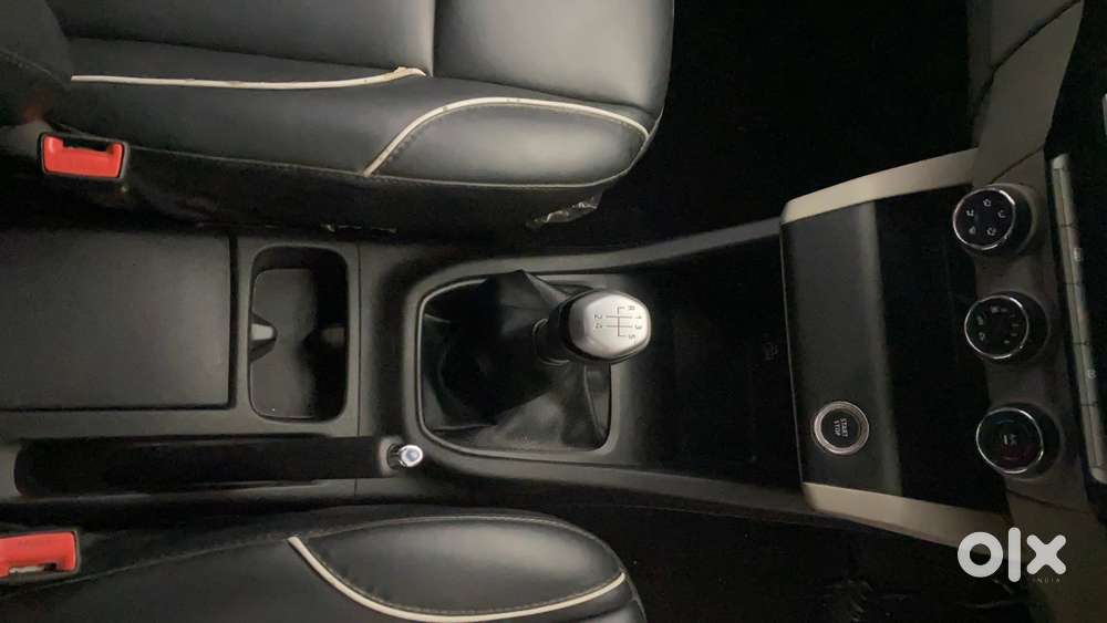 Renault Triber Rxz, 2019, Petrol