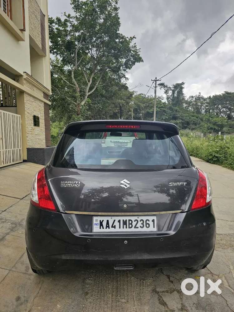 Maruti Suzuki Swift Lxi Petrol 2017