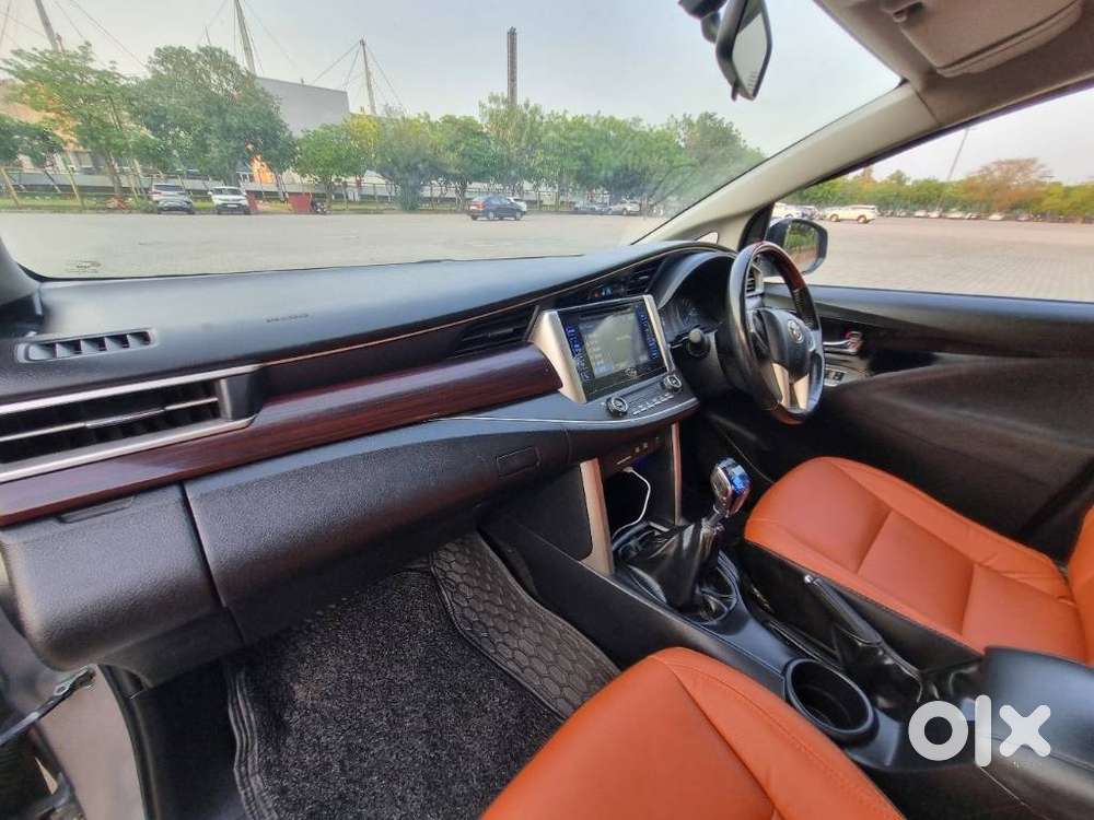 Toyota Innova Crysta 2.7 V, 2020, Petrol