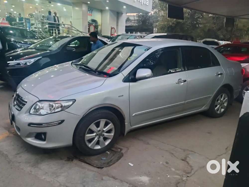 Toyota Corolla Altis 2011