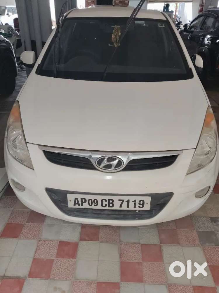 Hyundai I20 2010 Diesel 120000 Km Driven