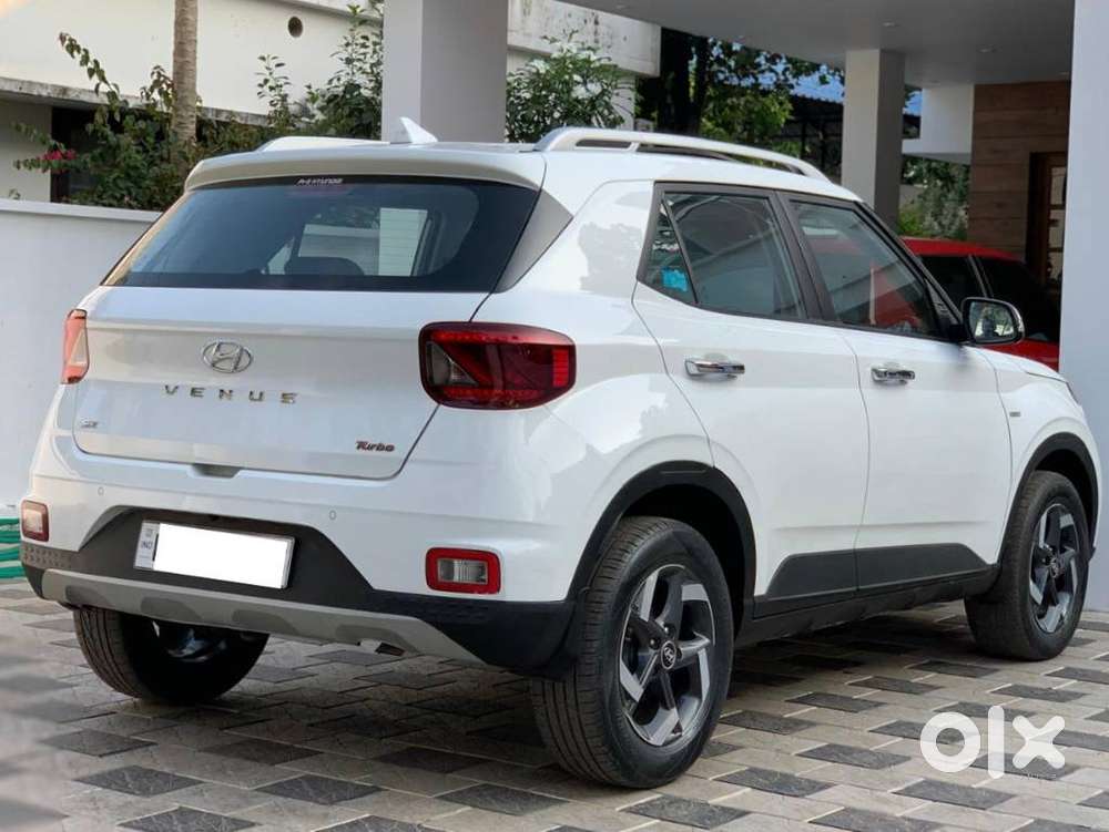Hyundai Venue 1.0 Sx (o) Turbo Dct, 2019, Petrol