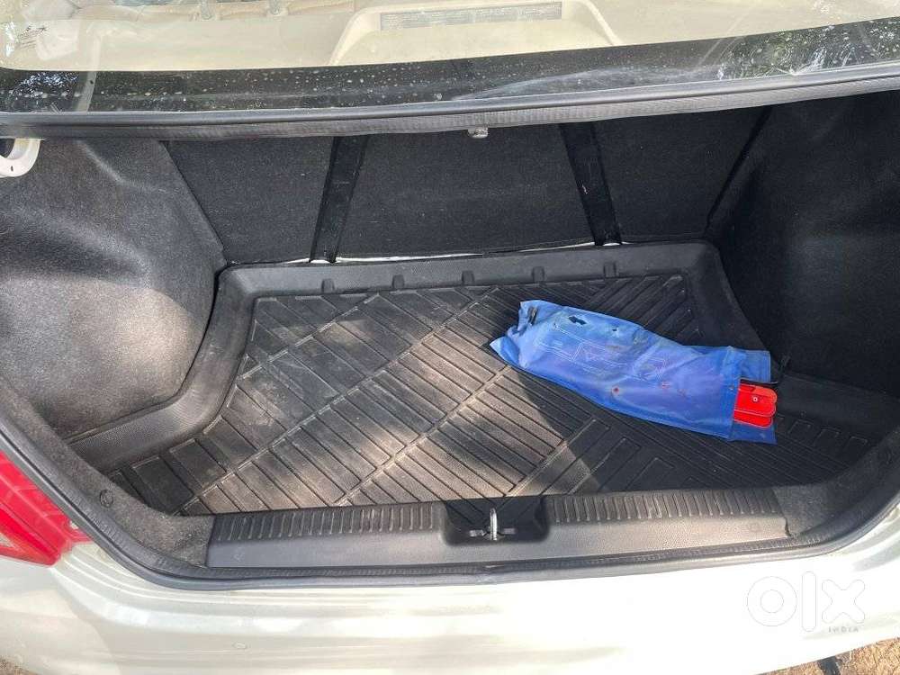 Maruti Suzuki Dzire, 2023, Petrol