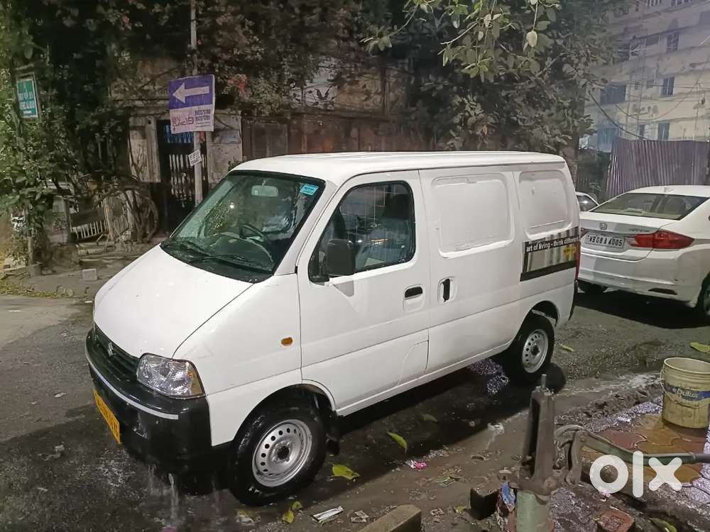 Maruti Suzuki Eeco 2023 Petrol 800 Km Driven
