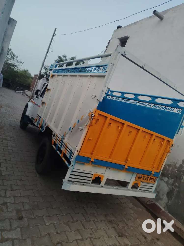 Mahindra Bolero Pik-up 2013 Diesel 80000 Km Driven