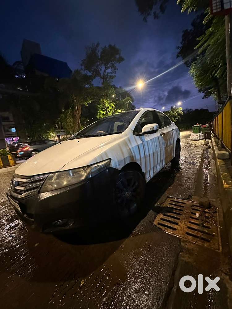 Honda City Hybrid 2013 Automatic  Sunroof