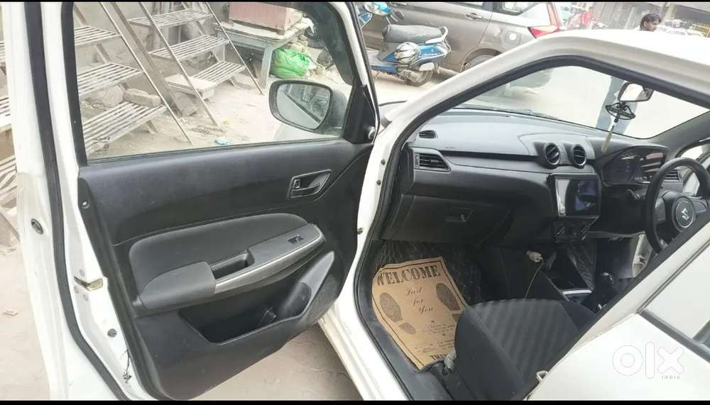 2022 Maruti Suzuki Swift Vxi Ags