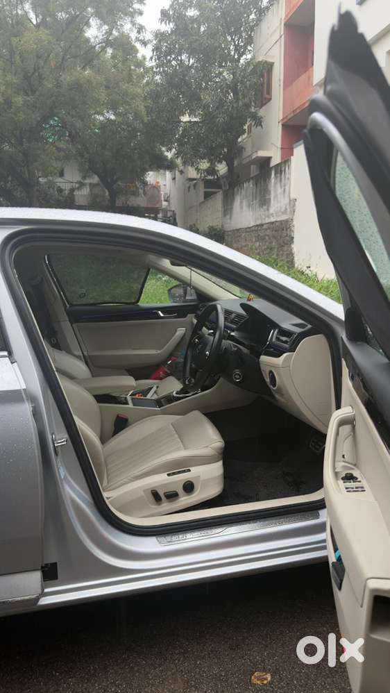 Skoda Superb 2022 Petrol Well Maintained