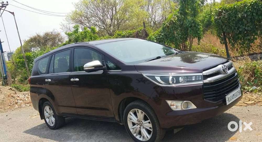 Toyota Innova Crysta 2.8z Automatic, 2016, Diesel