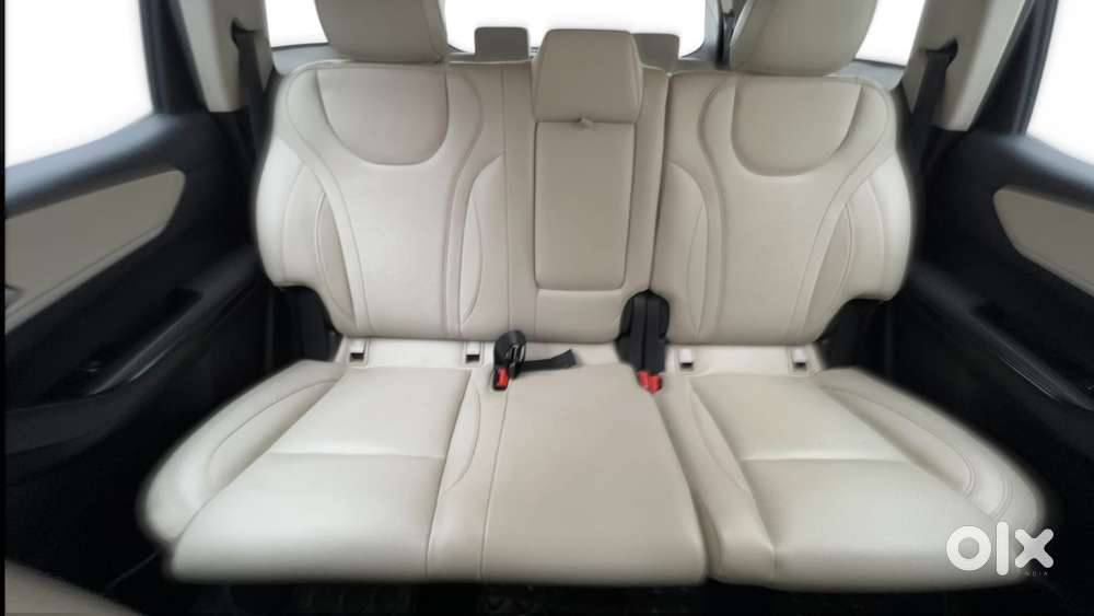 Mahindra Xuv700 2.2 Ax 7 Diesel At Str, 2022, Diesel