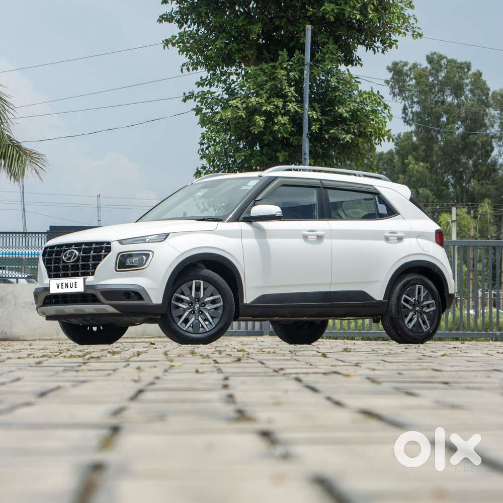 Hyundai Venue Sx Dual Tone Diesel, 2022, Diesel