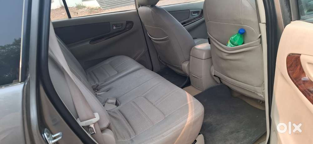 Toyota Innova 2012-2013 2.5 Vx (diesel) 8 Seater, 2012, Diesel