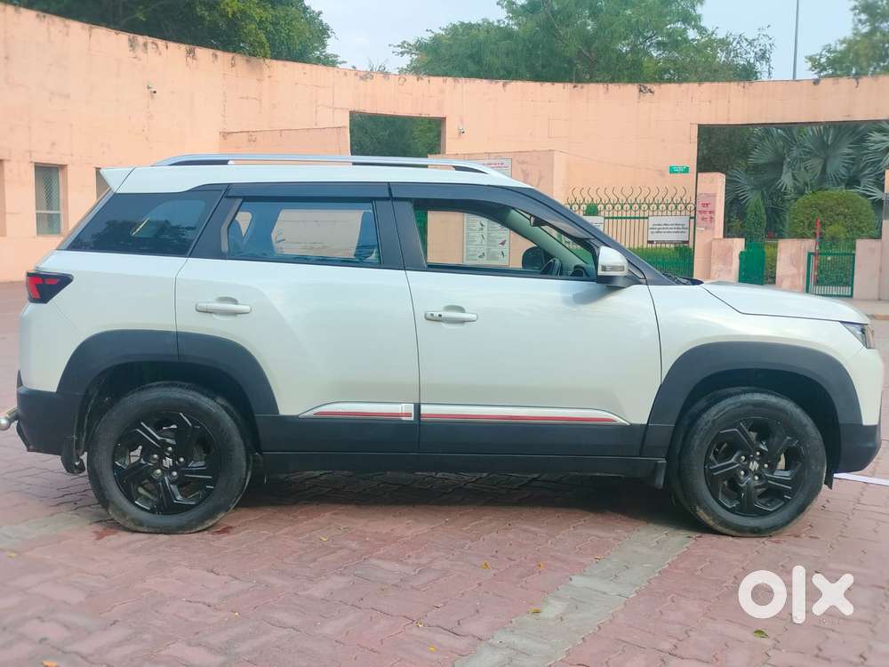 Maruti Suzuki Brezza 1.5 Zxi At Smart Hybrid, 2022, Petrol