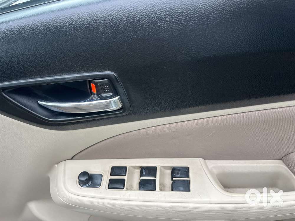 Maruti Suzuki Swift Dzire Vdi Optional, 2017, Diesel