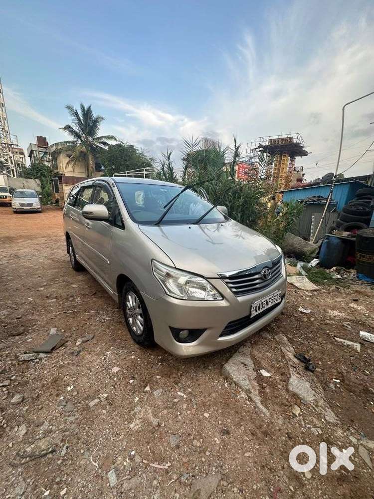 Toyota Innova 2.5 Z Diesel 7 Seater, 2014, Diesel
