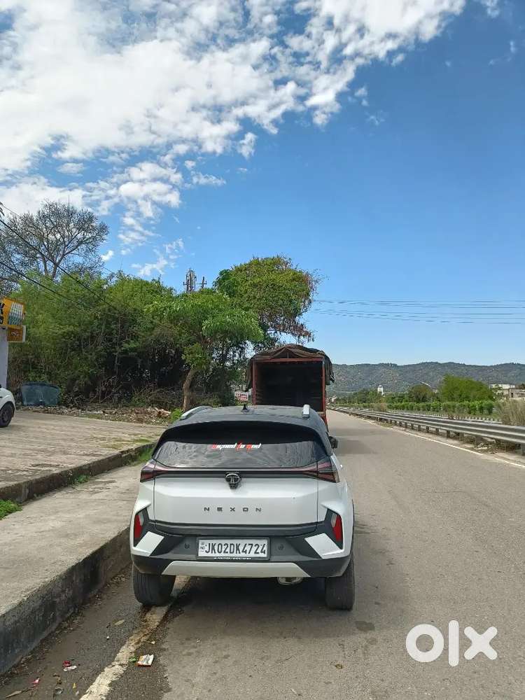 Tata Nexon 2024 Petrol Well Maintained