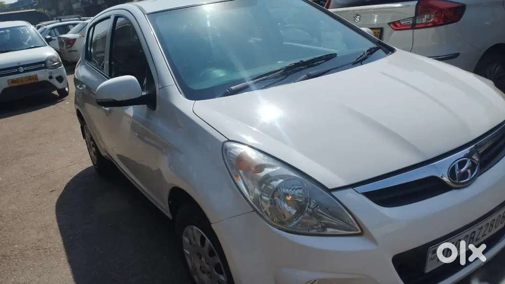 Hyundai I20 2010 Cng & Hybrids 90000 Km Driven