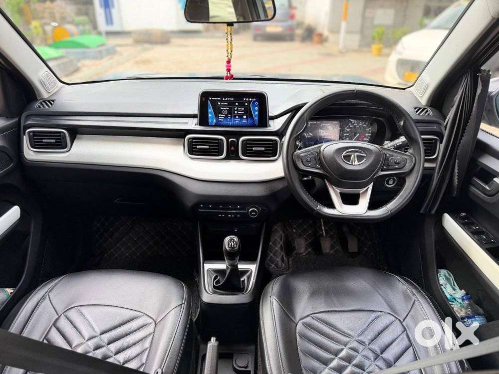 Tata Punch 1.2 Revotron Creative Dual Tone, 2022, Petrol